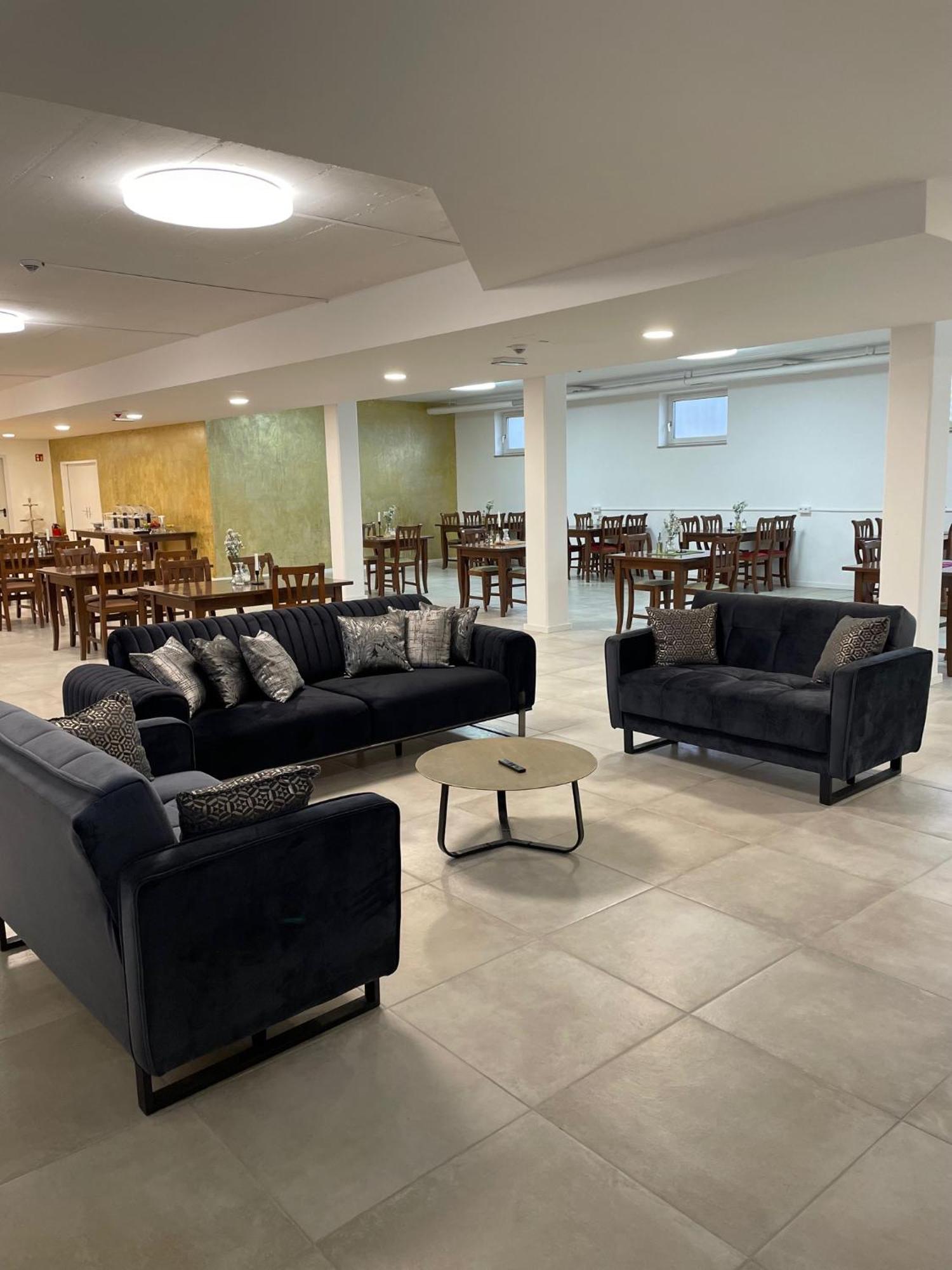 Gastpark Hotel Manching Esterno foto